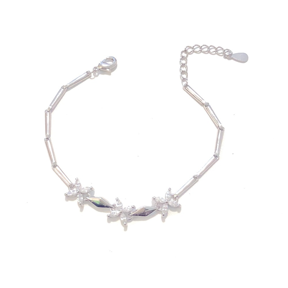 Marquise Cut Flower Bar Link Chain Bracelet